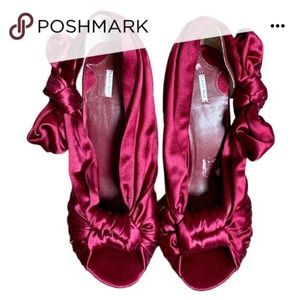 Shoes Leon Max leather, Chloe Burgandy satin bow open…like new, size 9 1/2